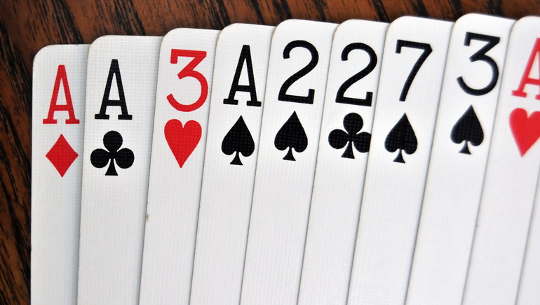 Làm thế nào để tính toán tỷ lệ Baccarat?